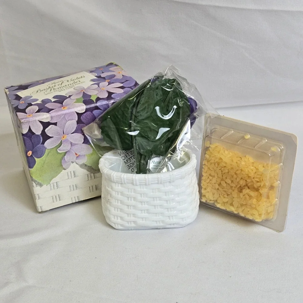 Avon Basket Of Violets Pomander, Violet Wax‎ Fragrance Chips, Flower Vtg 1981